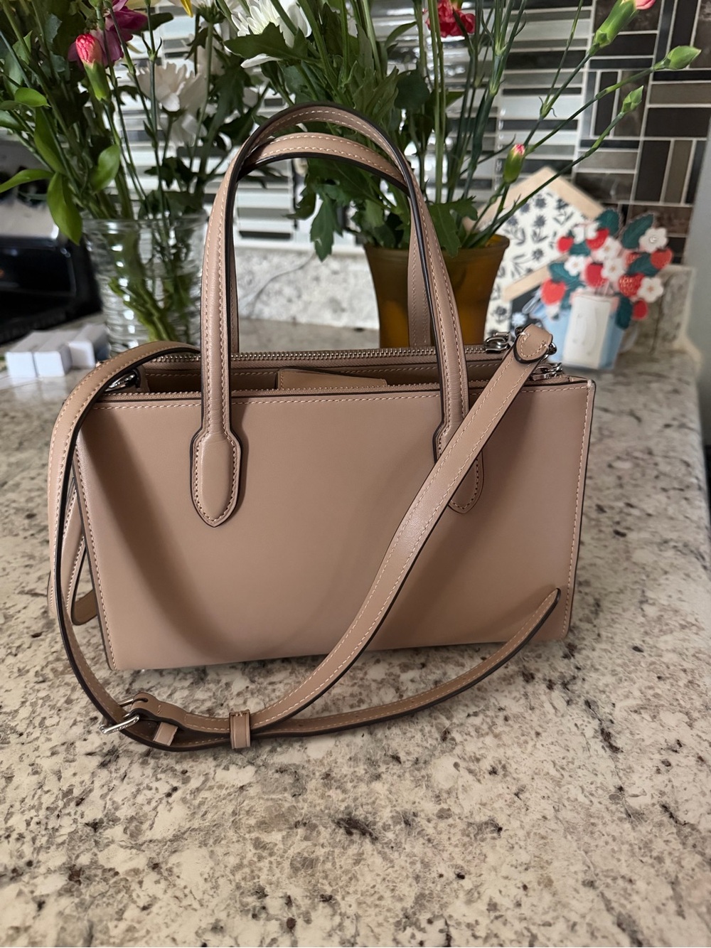NWT Coach Nina Small Tote Bag - Picture 3 of 4